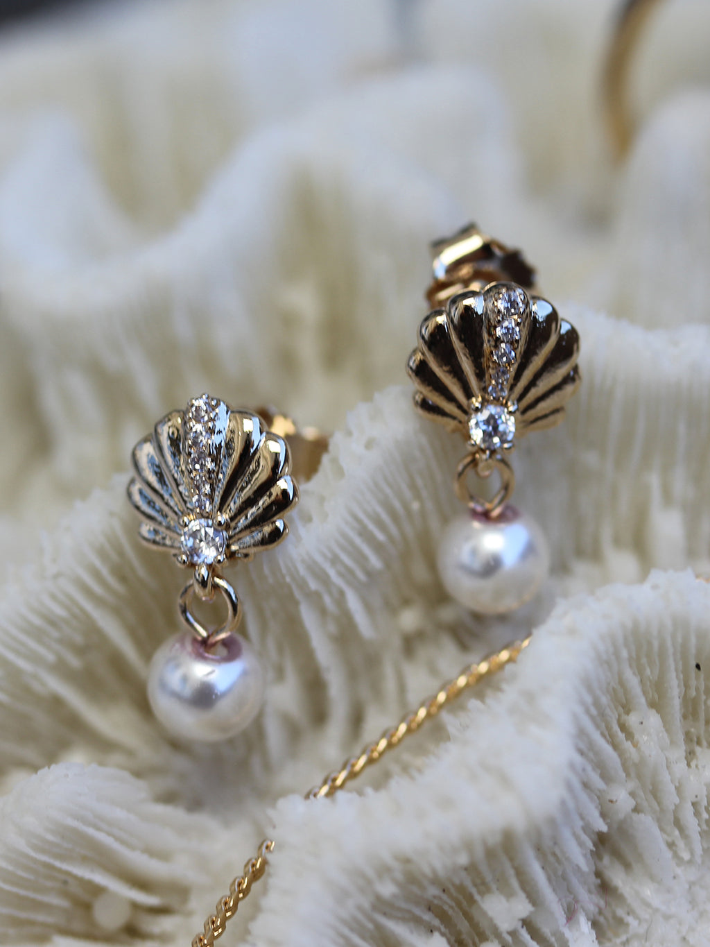 Boucles COQUILLAGE PERLE PL-OR 750 3MIC