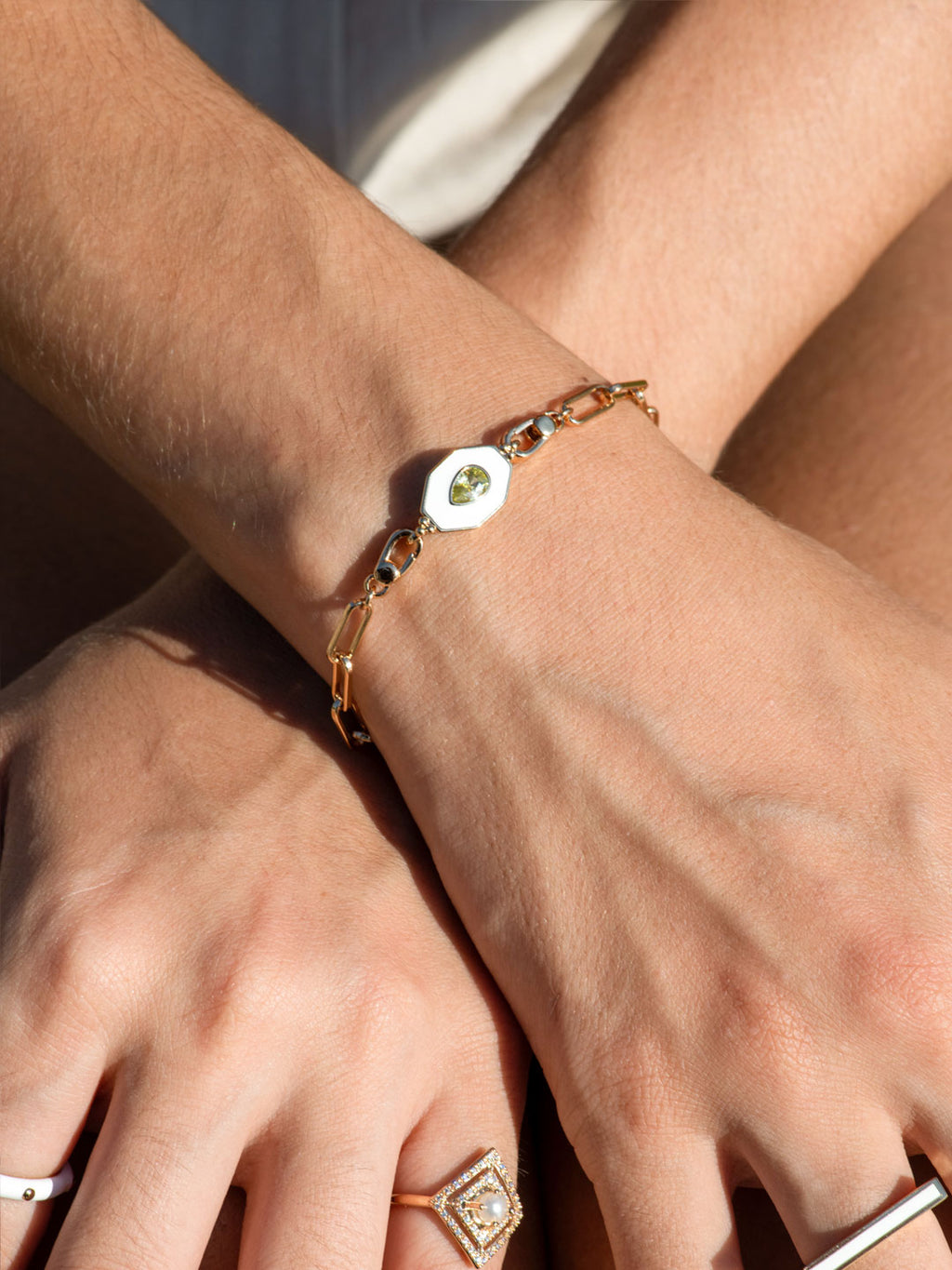 Bracelet PO Emaille Blanc en forme de l'art deco