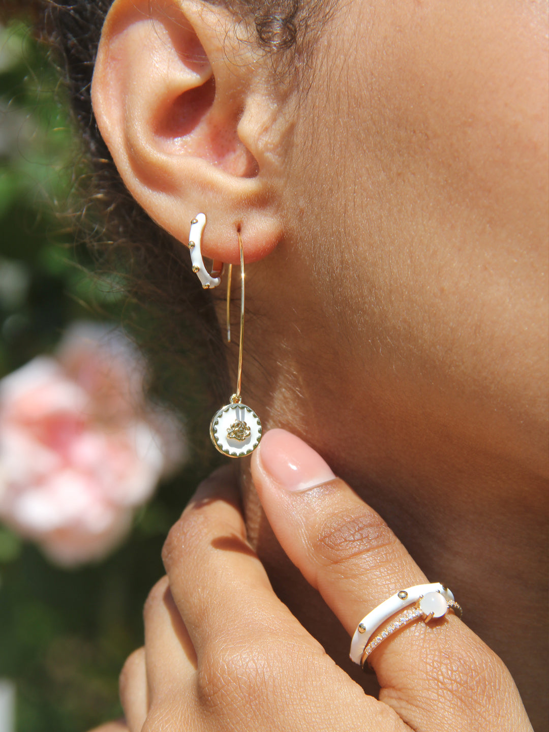 Boucles PO Rose Blanc Emaille