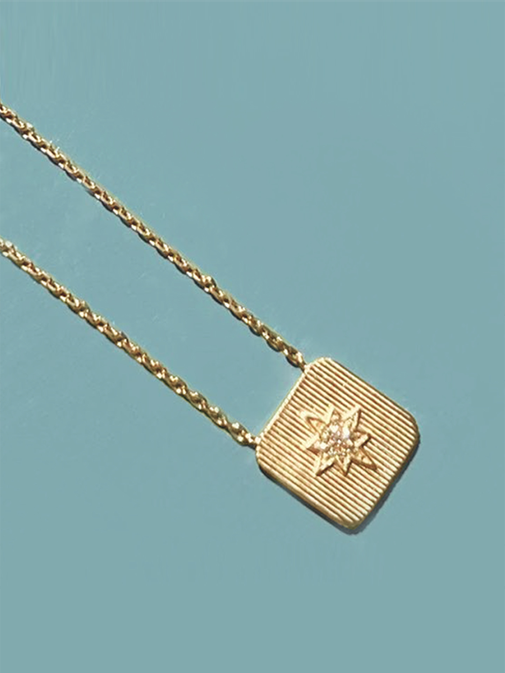 Collier ETOILE CARRE PL-OR 750 3MIC
