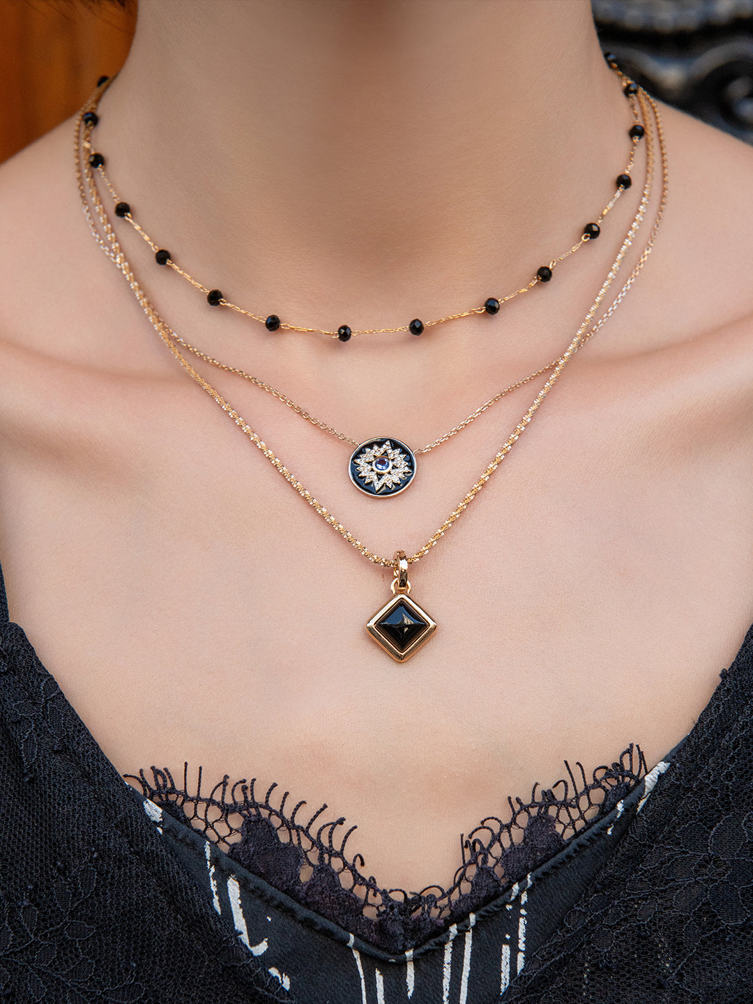 Pendentif Agate Noire Carrée PL-OR 750 3MIC