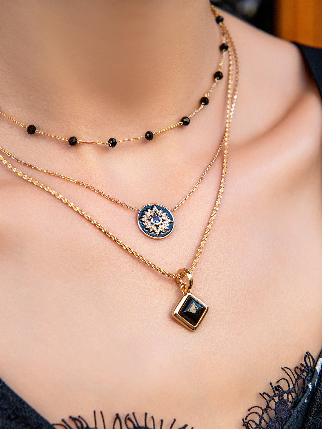 Pendentif Agate Noire Carrée PL-OR 750 3MIC